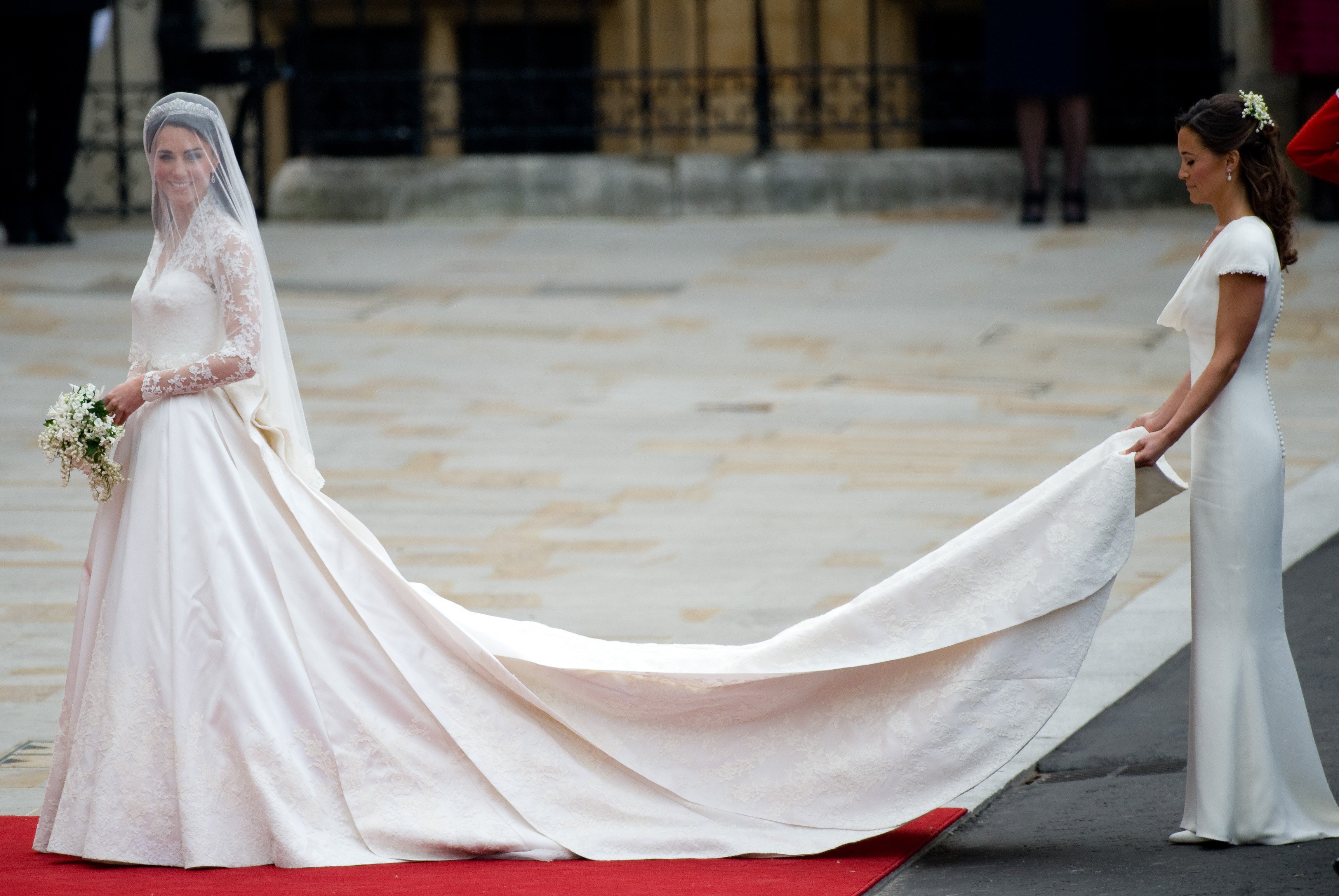 kate-middleton-pippa-middleton-wedding
