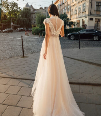 CAMELIA-Oksana Mukha