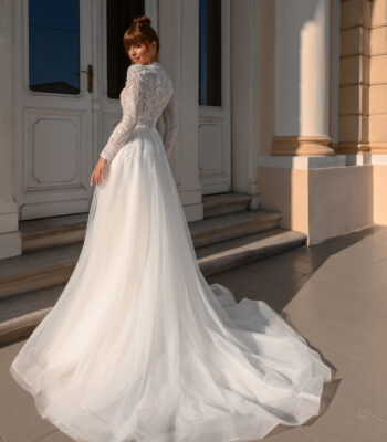 EILISH-ANNA SPOSA