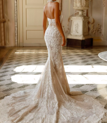 Suknia ślubna DEBORAH-OKSANA MUKHA Trunk Show